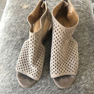 Lucky Brand suede open toe laser cut bootie size 8.5